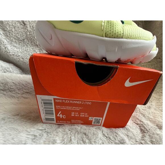 Nike Flex Runner 2 TDV Baby Toddler Shoes 4C Barely Volt New in Box - Picture 3 of 5